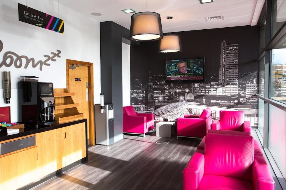 Roomzzz Leeds City West Ngoại thất bức ảnh