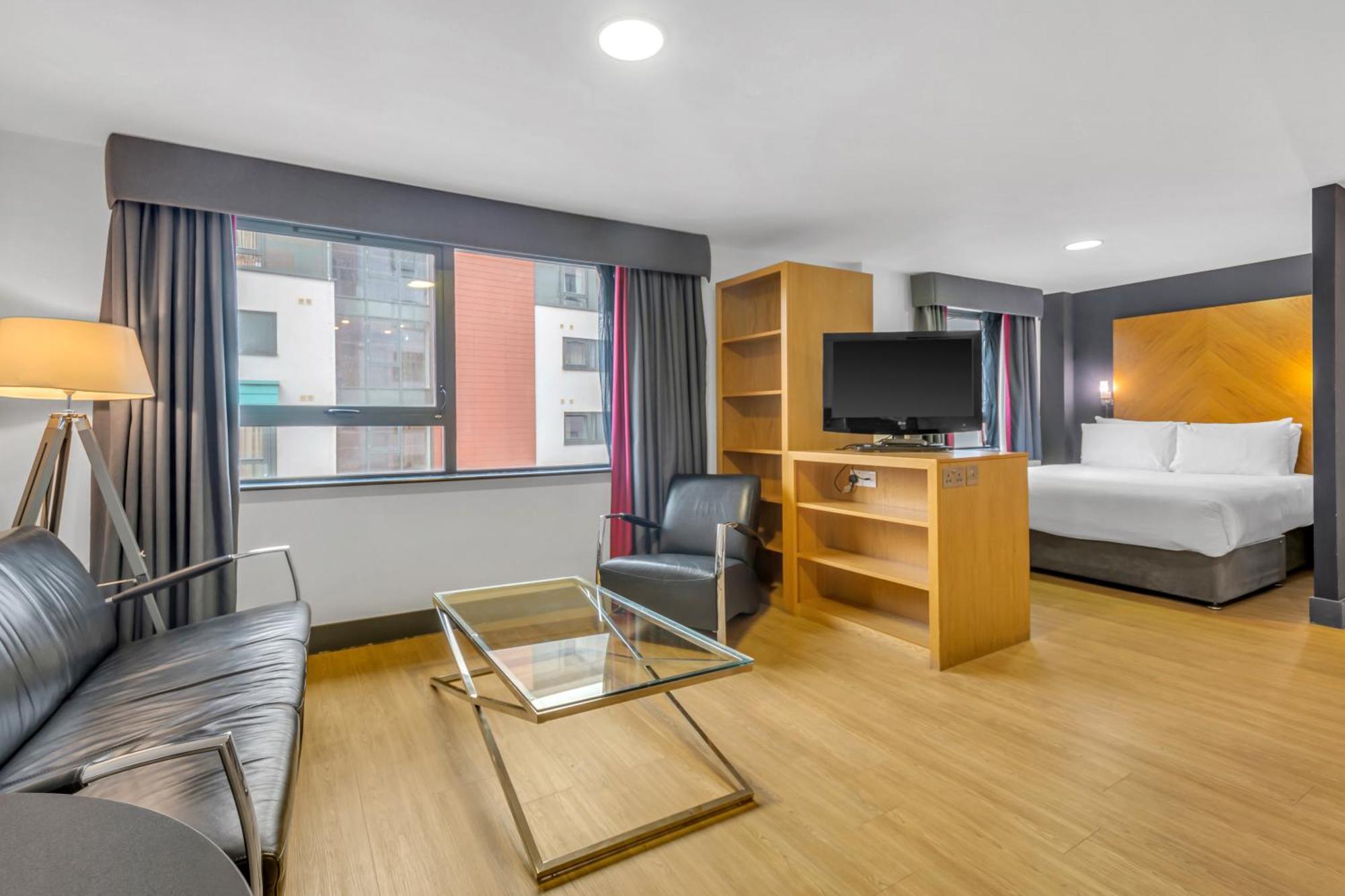 Roomzzz Leeds City West Ngoại thất bức ảnh