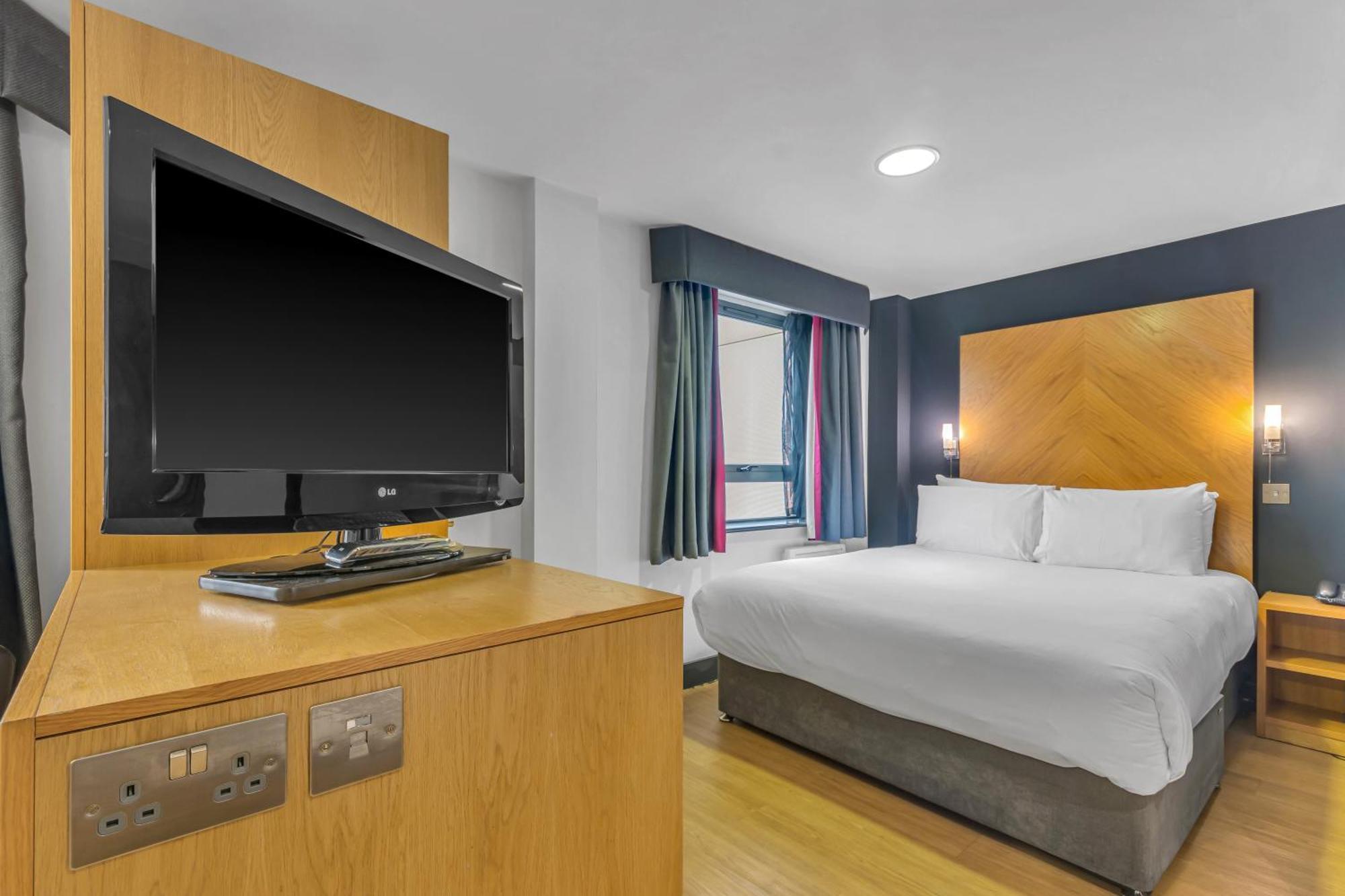 Roomzzz Leeds City West Ngoại thất bức ảnh