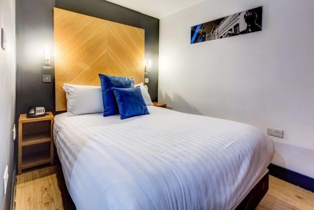 Roomzzz Leeds City West Ngoại thất bức ảnh