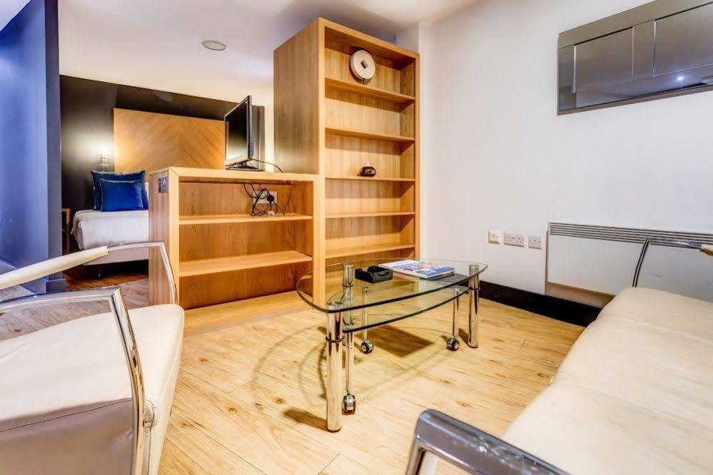 Roomzzz Leeds City West Ngoại thất bức ảnh